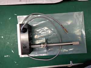 昆仑中大品牌智能型一体式风道温湿度传感器