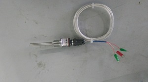 昆仑中大品牌工业航插式PT100温度传感器插头规格可定制