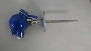 昆仑中大品牌活动法兰安装IP65防护型温度传感器